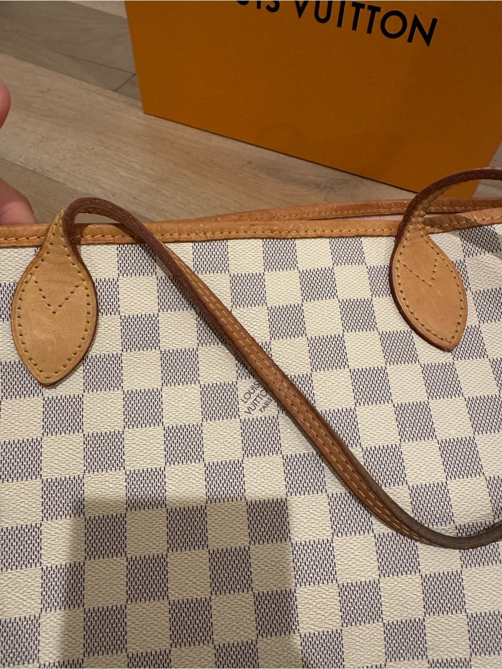 Louis Vuitton Damier Azur Canvas Tote Bag in White/Beige MM - Picture 7 of 16